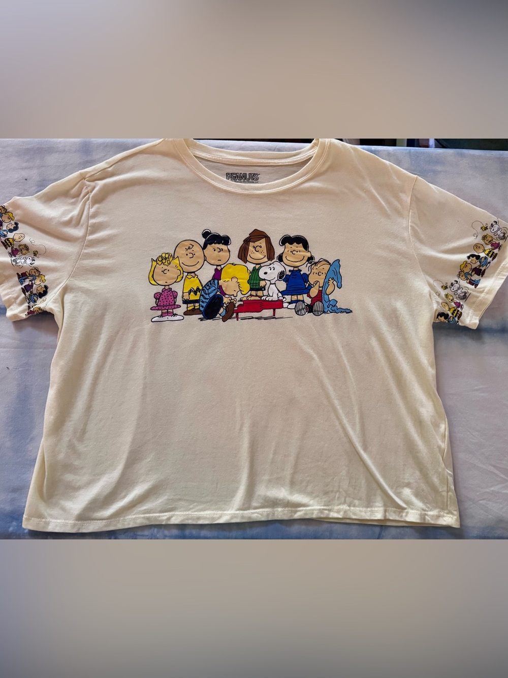 Peanuts Women’s 3X Cropped Character Print T-Shirt! Tell me u can hear the song!
